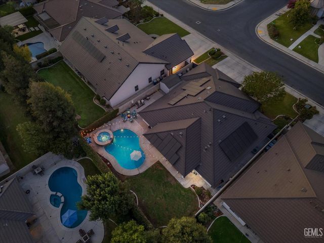 11709 Indianapolis Drive, Bakersfield, CA 93312