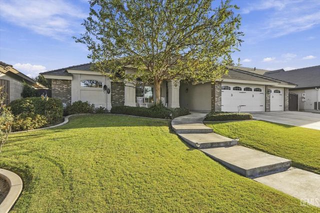 11709 Indianapolis Drive, Bakersfield, CA 93312
