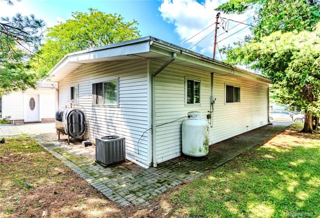 210 Lake Shore Drive E, Rock Hill, NY 12775