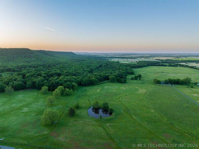 5874 E 273rd Street S, Porum, OK 74455