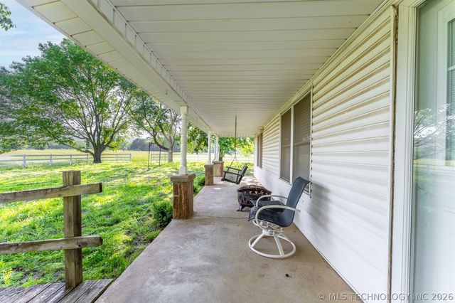 5874 E 273rd Street S, Porum, OK 74455
