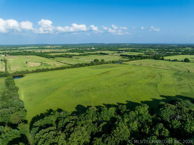 5874 E 273rd Street S, Porum, OK 74455