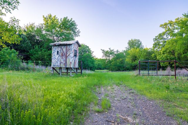 5874 E 273rd Street S, Porum, OK 74455