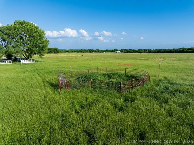 5874 E 273rd Street S, Porum, OK 74455