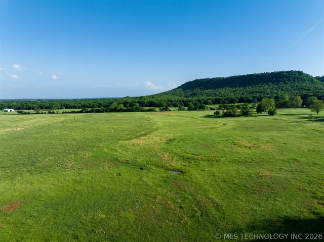 5874 E 273rd Street S, Porum, OK 74455