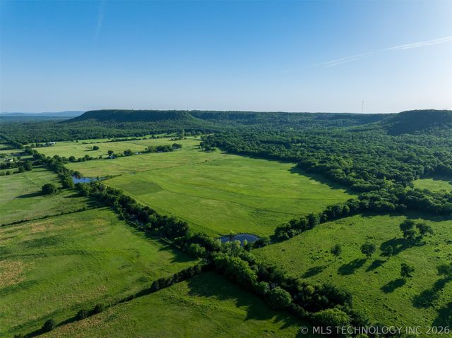 5874 E 273rd Street S, Porum, OK 74455