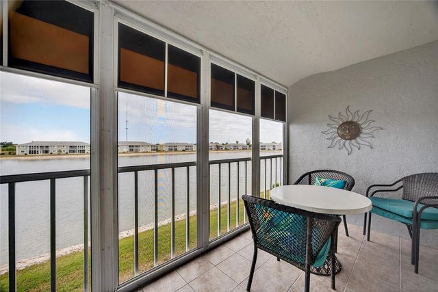 3310 LOVELAND BOULEVARD 405, Punta Gorda, FL 33980