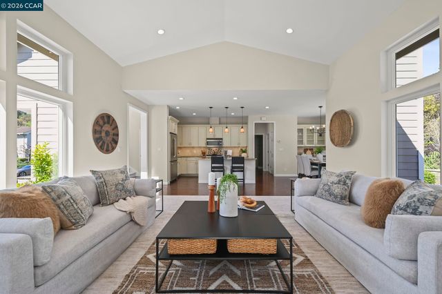 12 Paddock Ct, Pleasant Hill, CA 94523