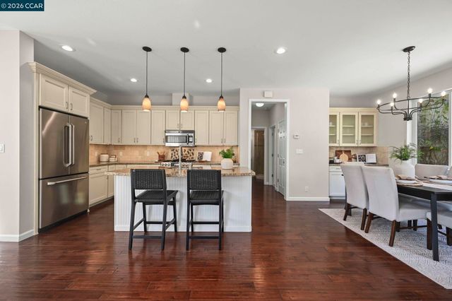 12 Paddock Ct, Pleasant Hill, CA 94523