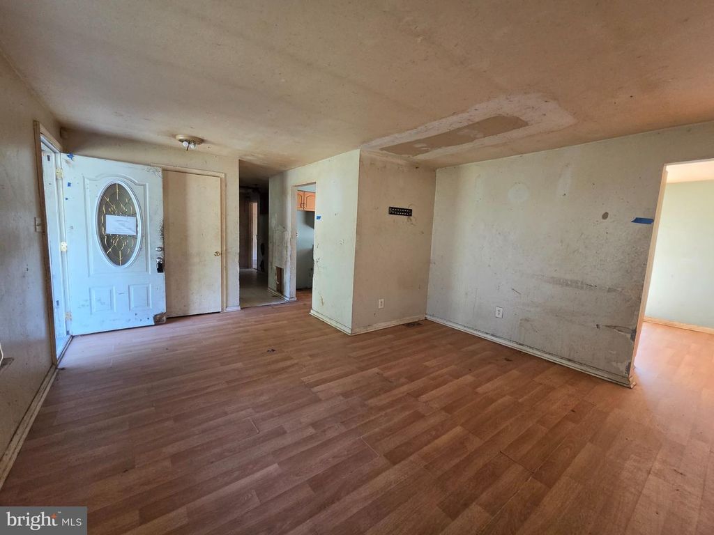450 S HAWTHORNE AVE, LINDENWOLD, NJ 08021 — photo 3
