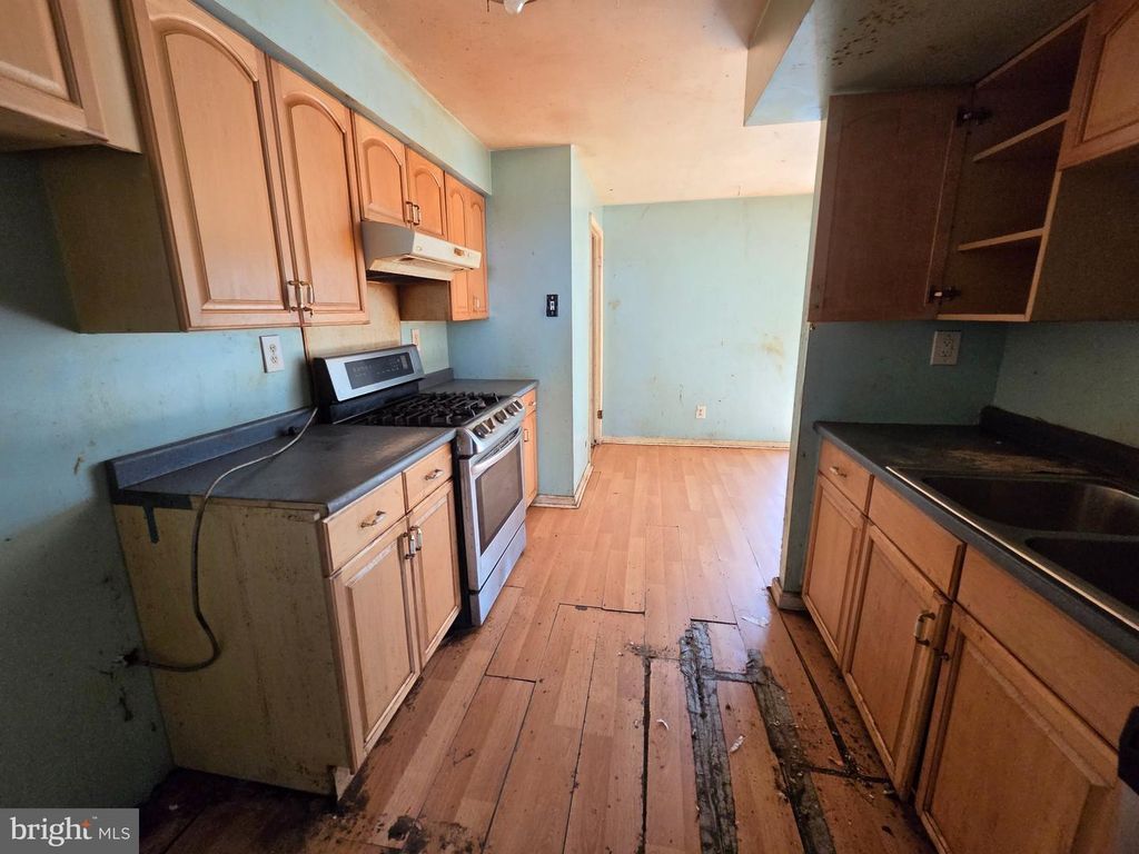450 S HAWTHORNE AVE, LINDENWOLD, NJ 08021 — photo 4