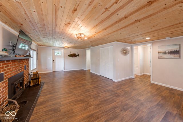 8681 S Kinman Drive, Nineveh, IN 46164