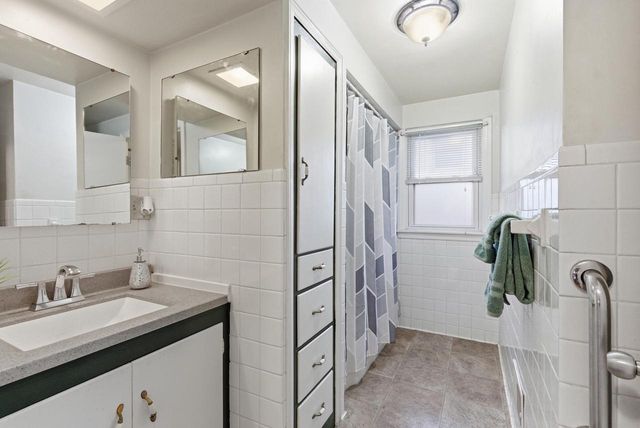 617 W Seymour STREET, Appleton, WI 54915