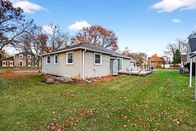 617 W Seymour STREET, Appleton, WI 54915