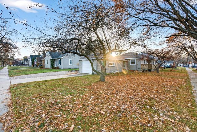 617 W Seymour STREET, Appleton, WI 54915