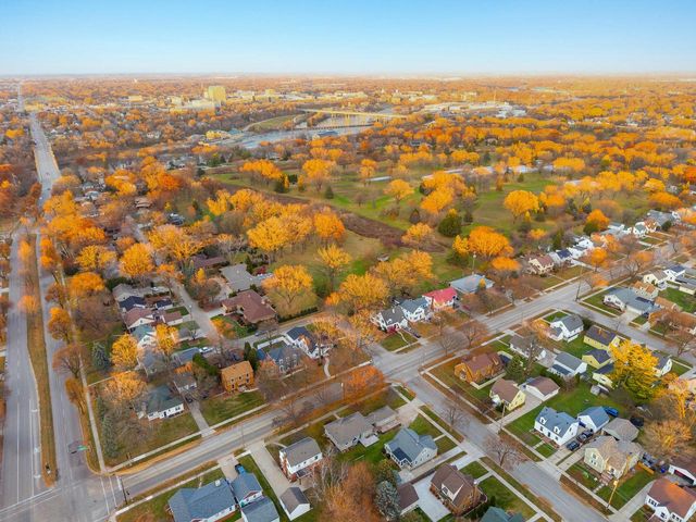 617 W Seymour STREET, Appleton, WI 54915