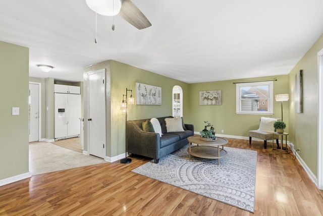 617 W Seymour STREET, Appleton, WI 54915