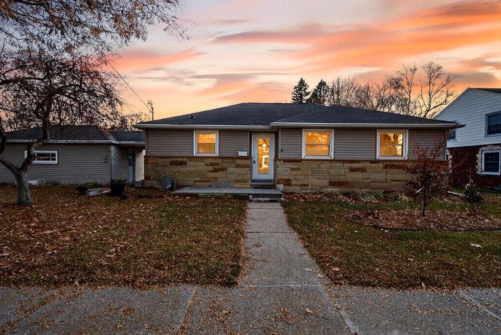 617 W Seymour STREET, Appleton, WI 54915