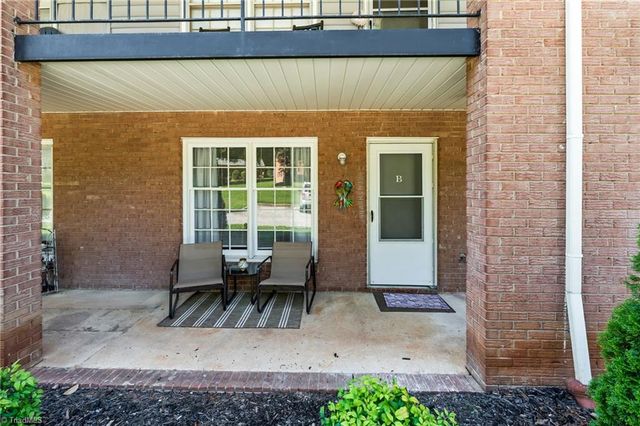 1107 Robin Hood Road B, High Point, NC 27262