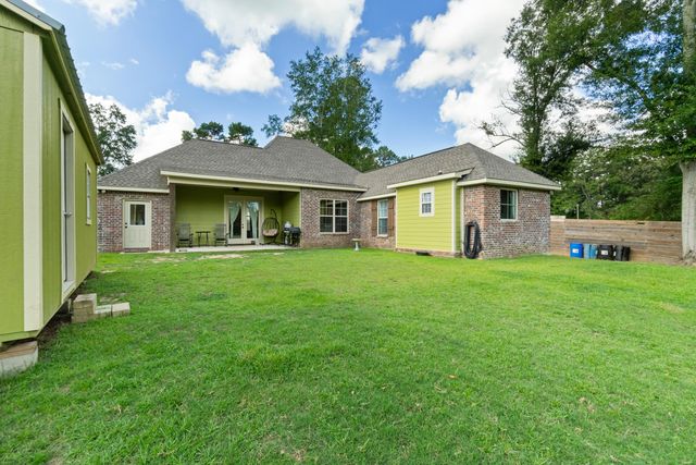 34 Higgins Cutoff Rd, Sumrall, MS 39482