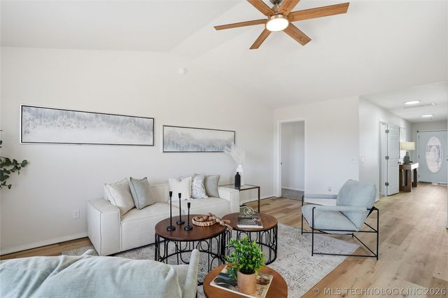 6 E Fairlane Drive, Sapulpa, OK 74066