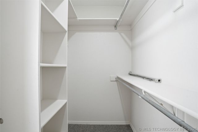 6 E Fairlane Drive, Sapulpa, OK 74066