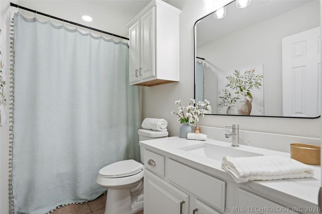 6 E Fairlane Drive, Sapulpa, OK 74066