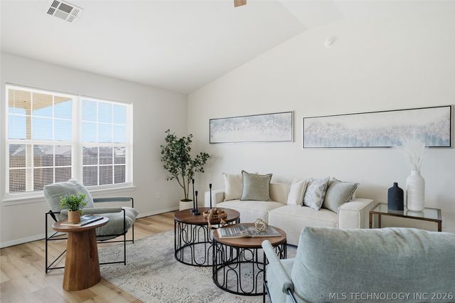 6 E Fairlane Drive, Sapulpa, OK 74066