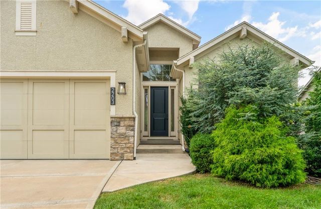 2203 W 132nd Street, Leawood, KS 66209