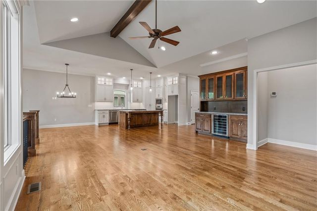 2203 W 132nd Street, Leawood, KS 66209