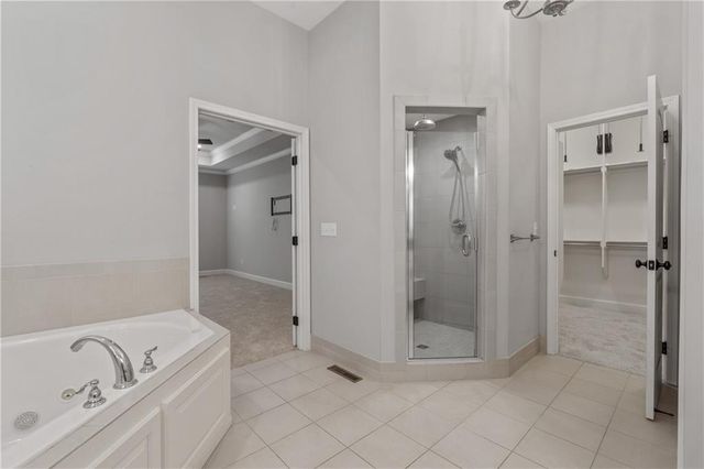 2203 W 132nd Street, Leawood, KS 66209