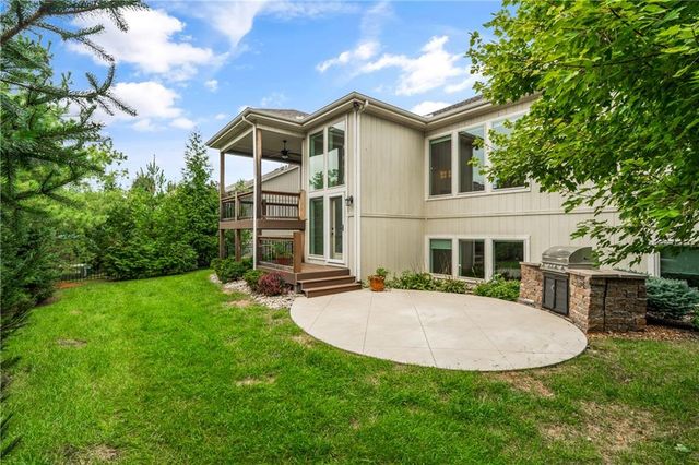 2203 W 132nd Street, Leawood, KS 66209