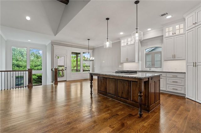 2203 W 132nd Street, Leawood, KS 66209