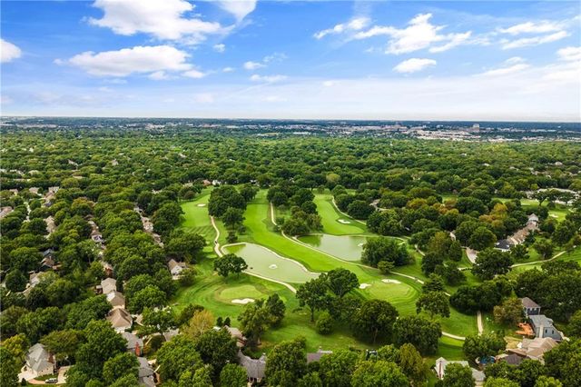 2203 W 132nd Street, Leawood, KS 66209