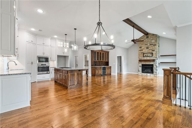 2203 W 132nd Street, Leawood, KS 66209