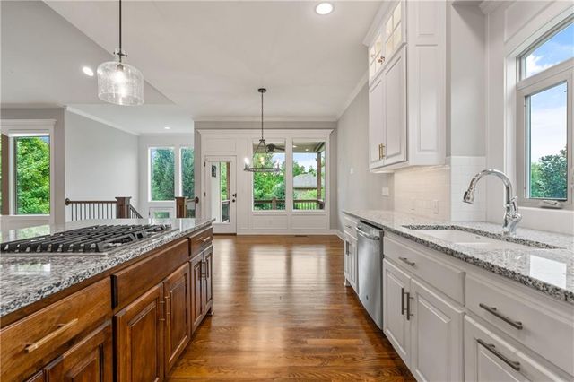 2203 W 132nd Street, Leawood, KS 66209