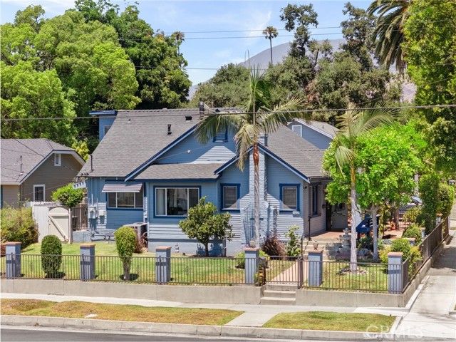 1063 E Rio Grande Street, Pasadena, CA 91104