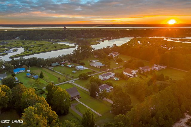 189 Deloss Point Road, Ridgeland, SC 29936