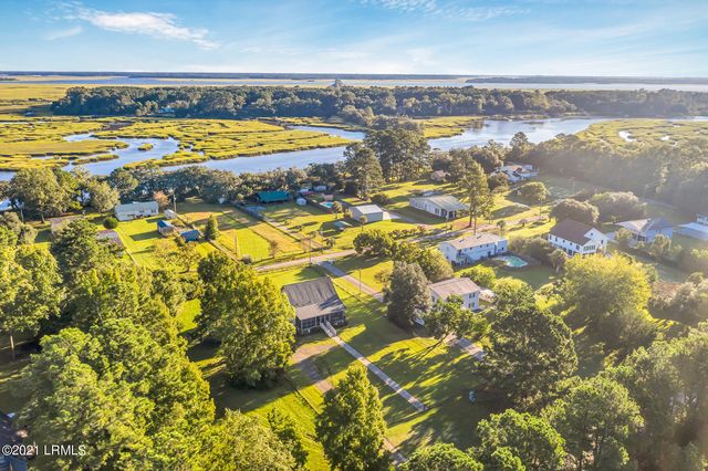 189 Deloss Point Road, Ridgeland, SC 29936