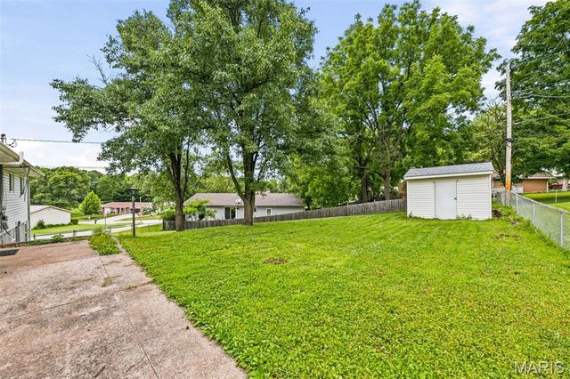 3350 Greenbridge Drive, Bridgeton, MO 63044