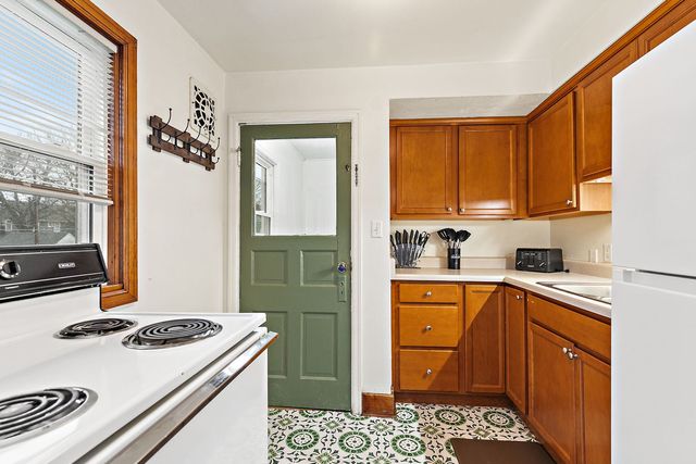 820 Lincoln Highway, Rochelle, IL 61068