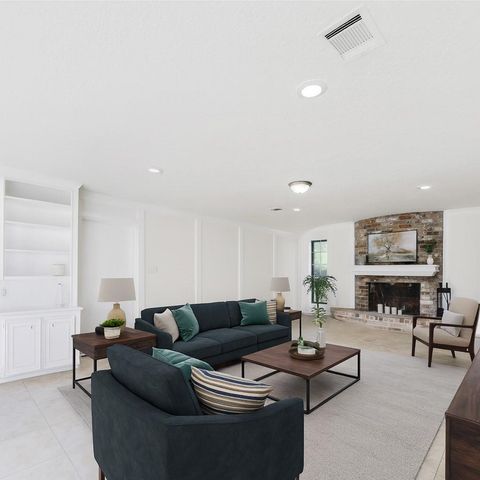 18318 Ella Boulevard, Spring, TX 77388
