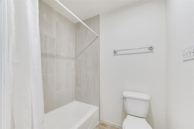 18318 Ella Boulevard, Spring, TX 77388