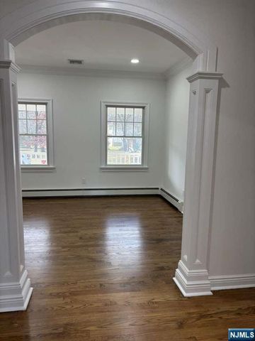 124 Coopers Lane, River Vale, NJ 07675