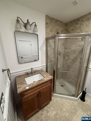 124 Coopers Lane, River Vale, NJ 07675