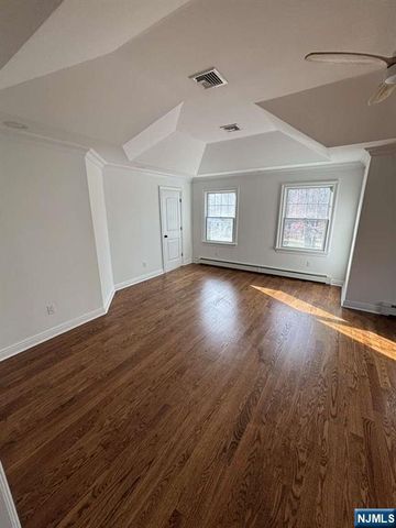 124 Coopers Lane, River Vale, NJ 07675