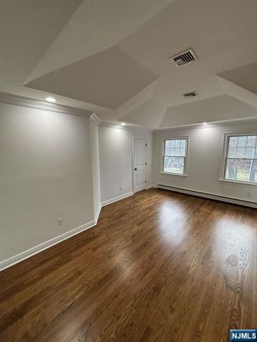 124 Coopers Lane, River Vale, NJ 07675