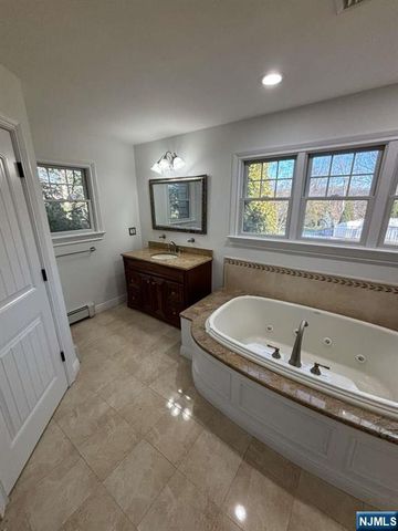 124 Coopers Lane, River Vale, NJ 07675