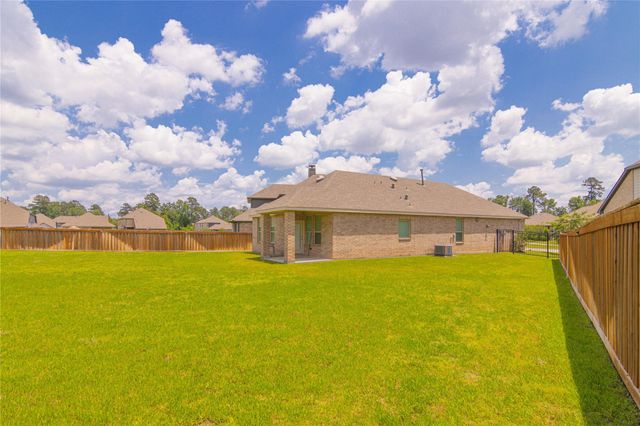 7900 Spring Run Drive, Magnolia, TX 77354