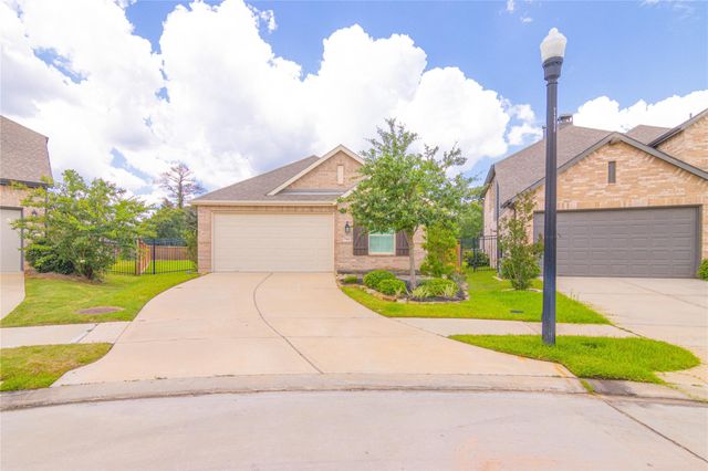 7900 Spring Run Drive, Magnolia, TX 77354